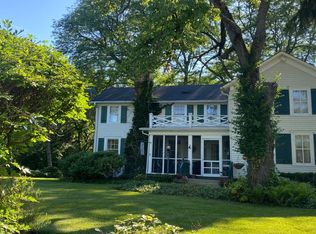 1740 Happ Rd, Northbrook, IL 60062