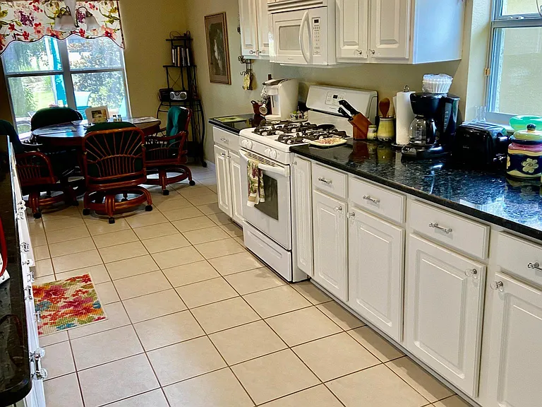 4327 Arlington Ridge Blvd — Photo 9
