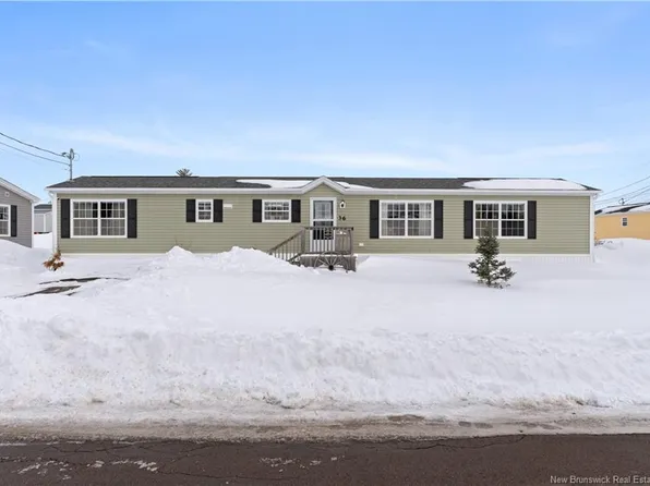 36 Hemmingway Ln, Riverview, NB E1B 0C5