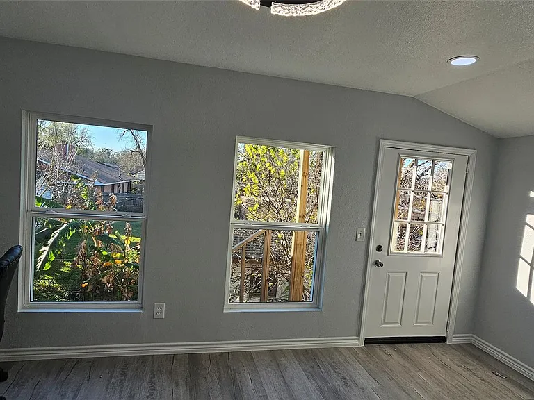 2634 Tidewater Dr — Photo 15