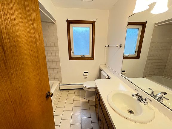 5th image of 4440 W 55th St