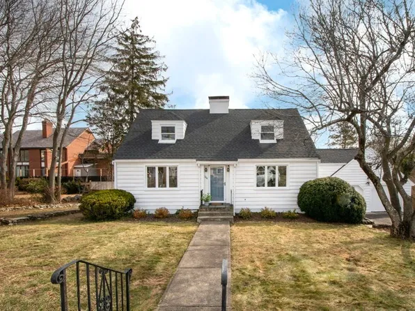 564 Middle St, Braintree, MA 02184