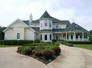 5N216 Percheron Ln, Wayne, IL 60184