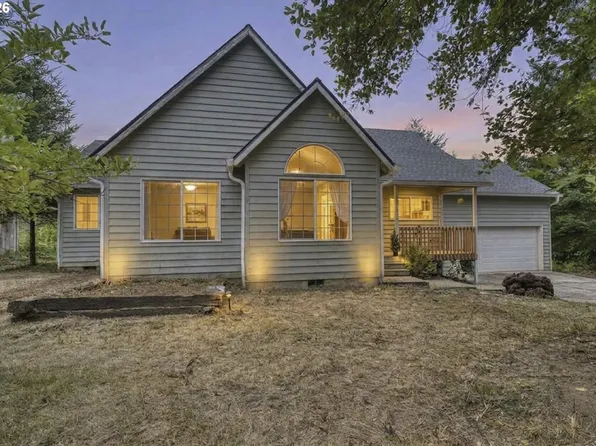 28502 Chapman Rd, Scappoose, OR 97056