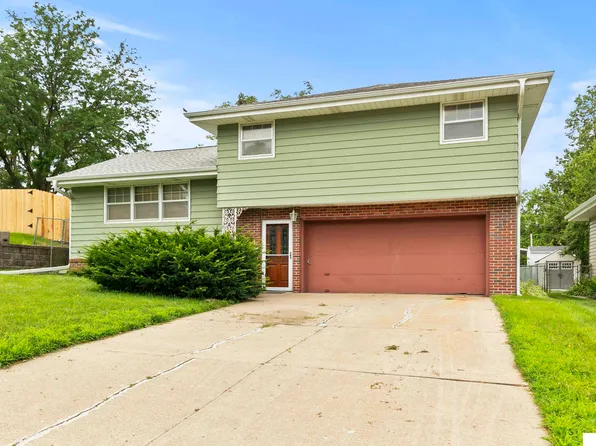 2724 S 49th Ave, Omaha, NE 68106