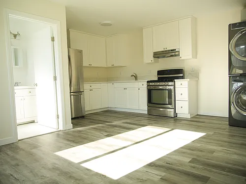 723 W F St #723 Photo 1