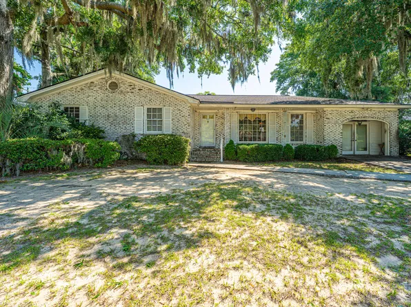 5302 Helene Dr, North Charleston, SC 29418