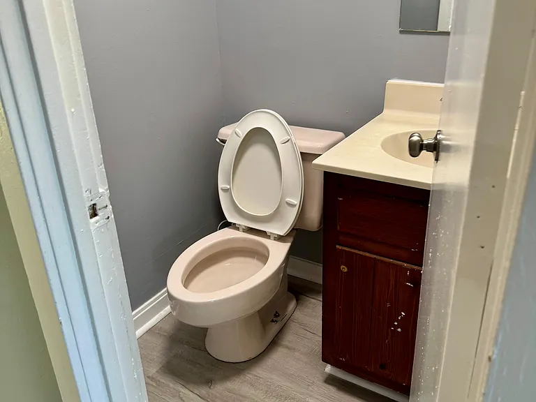 222 Knightsmanor Ct — Photo 7