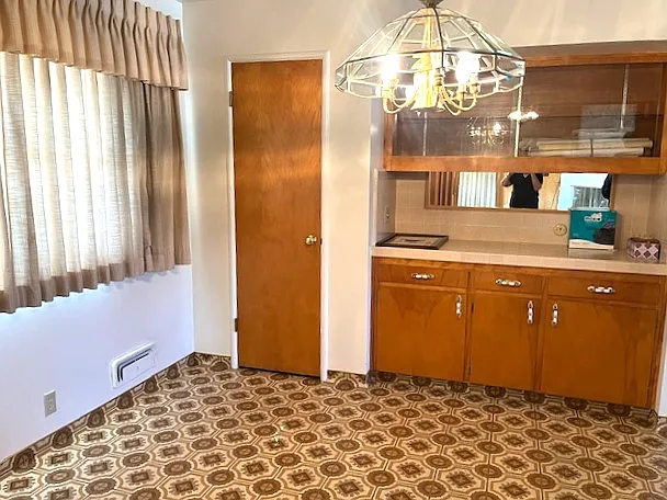 15390 Excelsior Ave — Photo 8