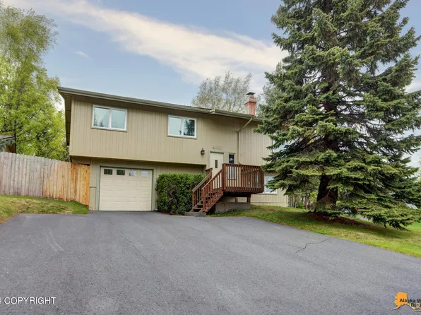 4111 Edinburgh Dr, Anchorage, AK 99502