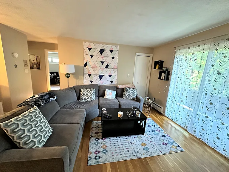 57 Lionel Ave #F — Photo 2