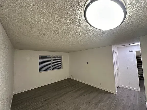 120 Stanford Dr #D — Photo 20