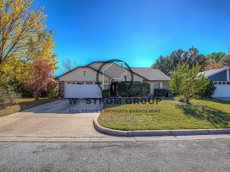 420 Revolution Ln — Photo 1