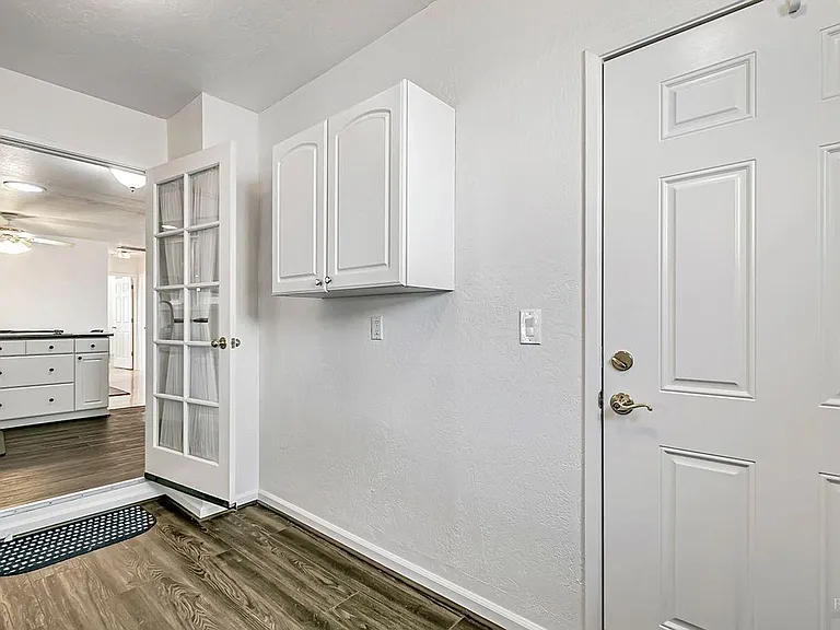 188 Glacier Cir — Photo 15