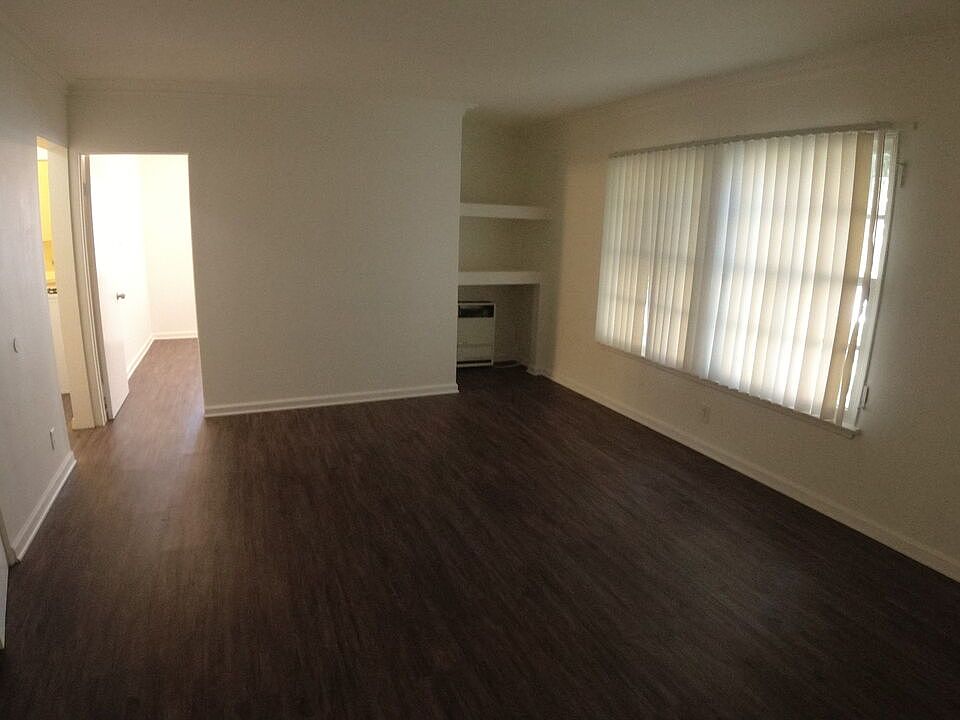 1st image of 5948 Melrose Ave APT 1