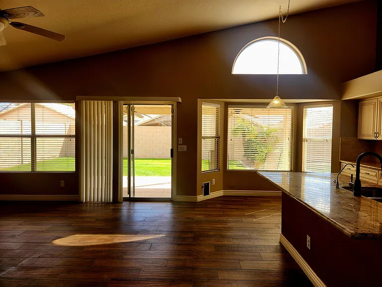 9657 W Potter Dr — Photo 8