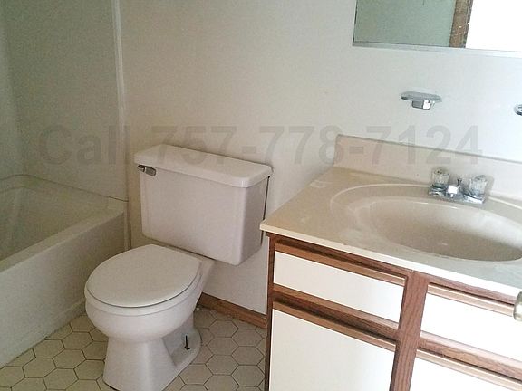 Twin 2 Bathroom