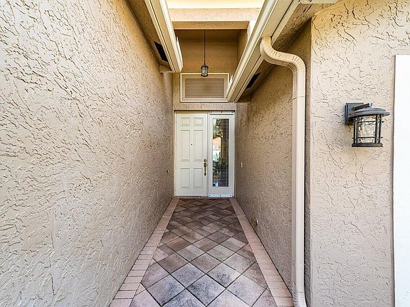 4th image of 10888 Deer Park Lane