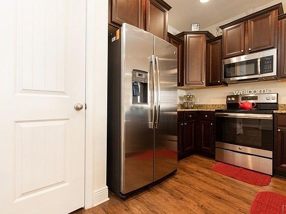 3rd image of 8822 Little Cormorant Ln
