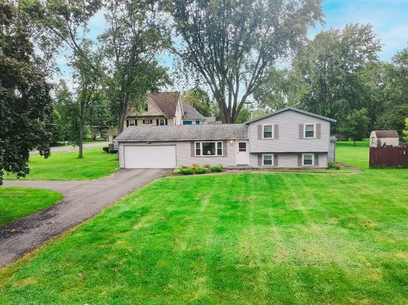 1634 Lake Rd, Hamlin, NY 14464