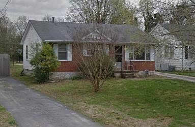 1st image of 1424 N Sunrise Dr