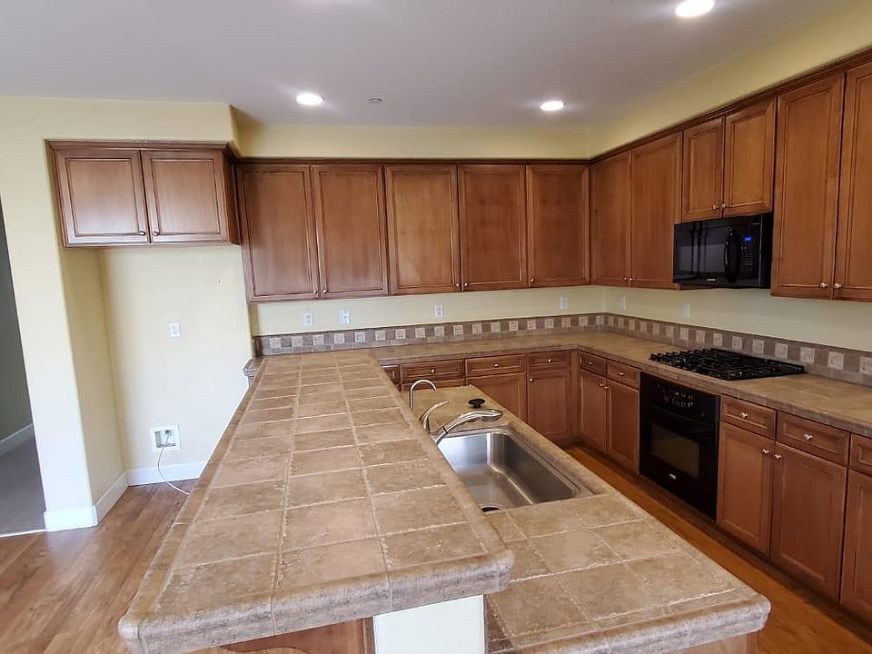 1st image of 2795 Garrett Pl