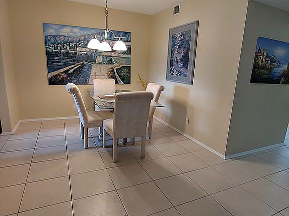 4th image of 601 Pine Dr APT 304