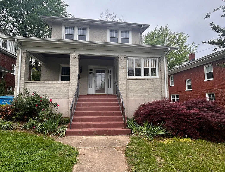 505 Camilla St SE — Photo 1