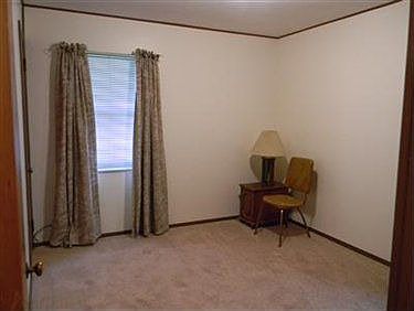 3rd image of 4192 W 144th St