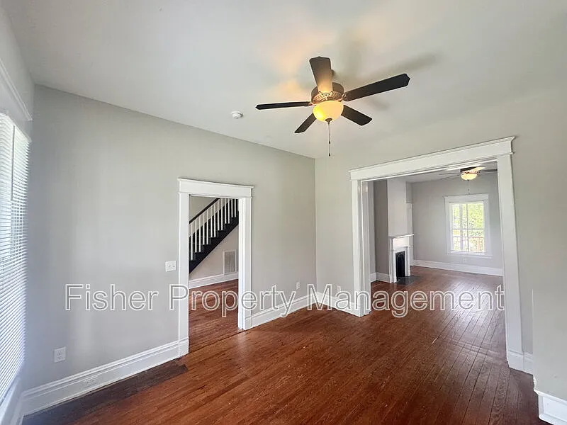 3 bed, 2.5 bath, 1700 sqft, $2,195 — Photo 3
