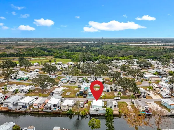 3651 Ali Ala Loop #585, Ruskin, FL 33570