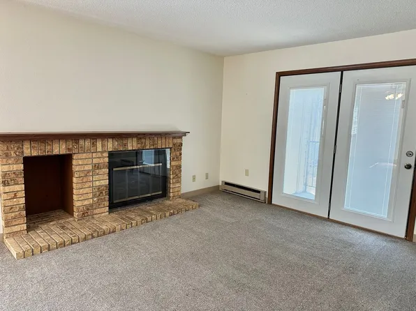 Cedarholm Manor, 3040 10th St N APT 209, Fargo, ND 58102