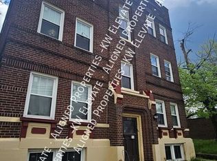 1933 Lee Rd #4, Cleveland, OH 44118