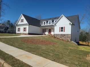 11 Thunderhawk Ln, Rydal, GA 30171