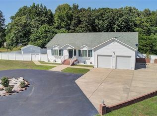 555 Porter Ln, Montross, VA 22520