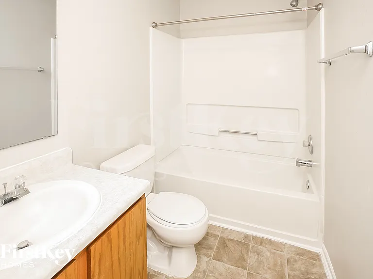 6321 Monteo Dr — Photo 13