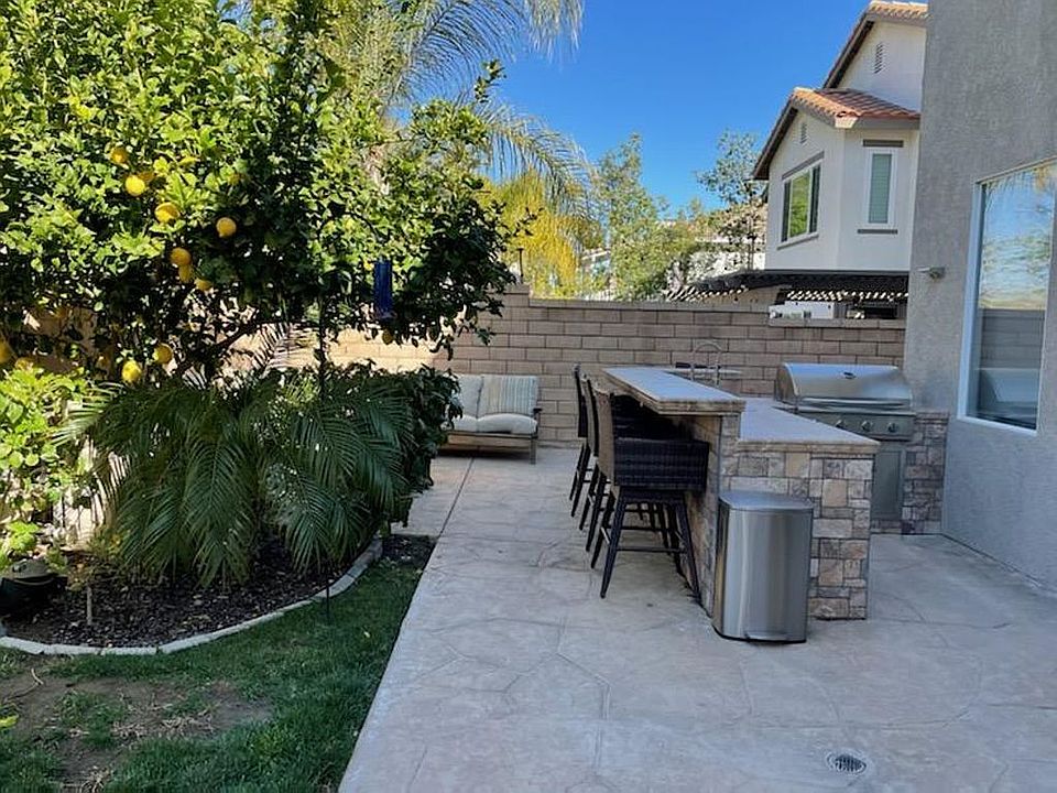 2nd image of 4570 Garden City Ln #6