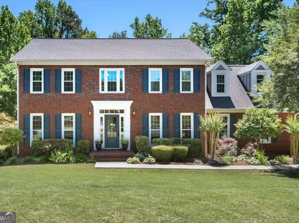 4296 Rocky Gln NE, Roswell, GA 30075