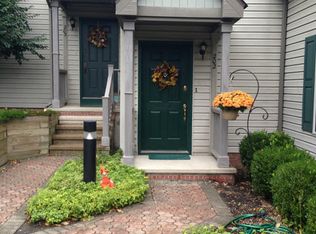 Walnut Grv, East Stroudsburg, PA 18301