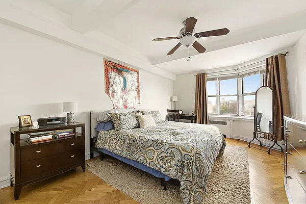 Sold by Compass | media 13