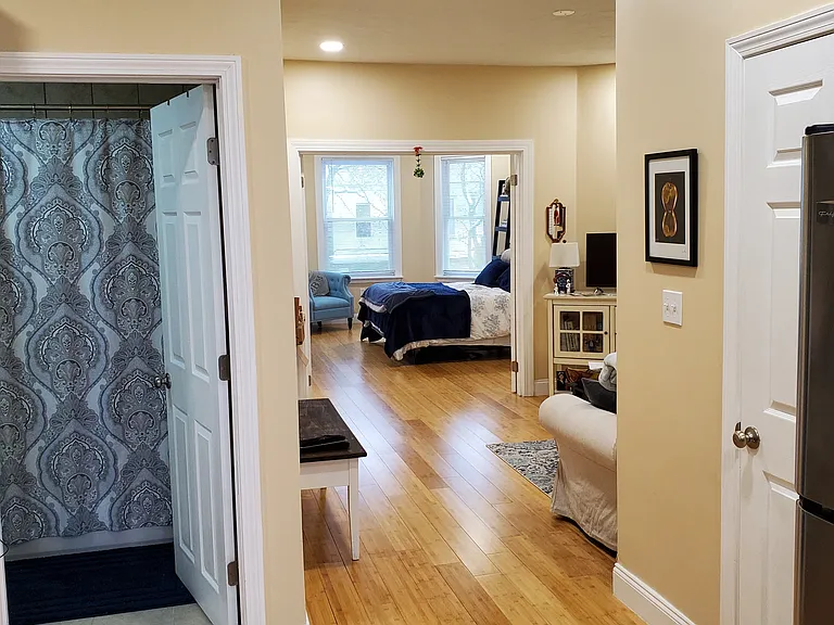 233 Chelsea St #2 — Photo 7