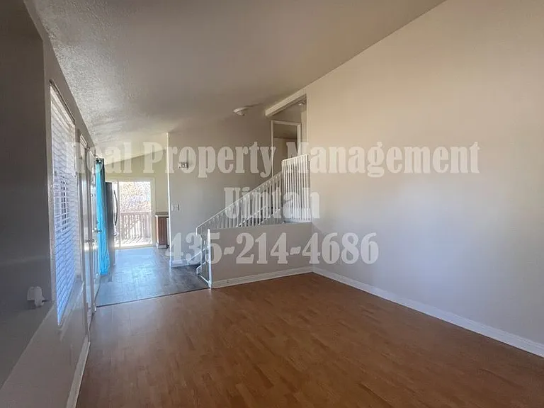 607 N 100 W — Photo 8