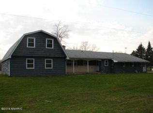 9418 River Rd, Bellevue, MI 49021