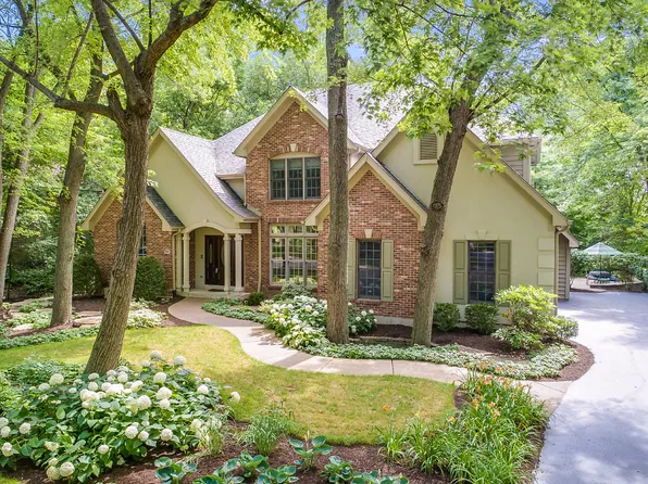 1014 Keim Trl, St Charles, IL 60174