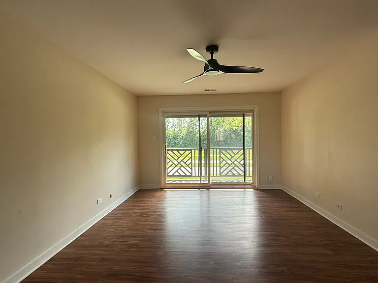 1756 Plymouth Ct #B — Photo 7