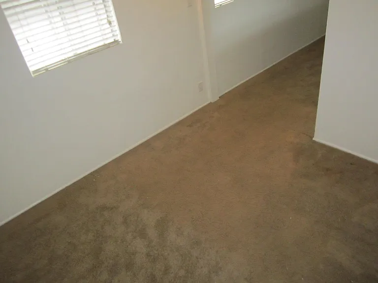 320 Wall St — Photo 9