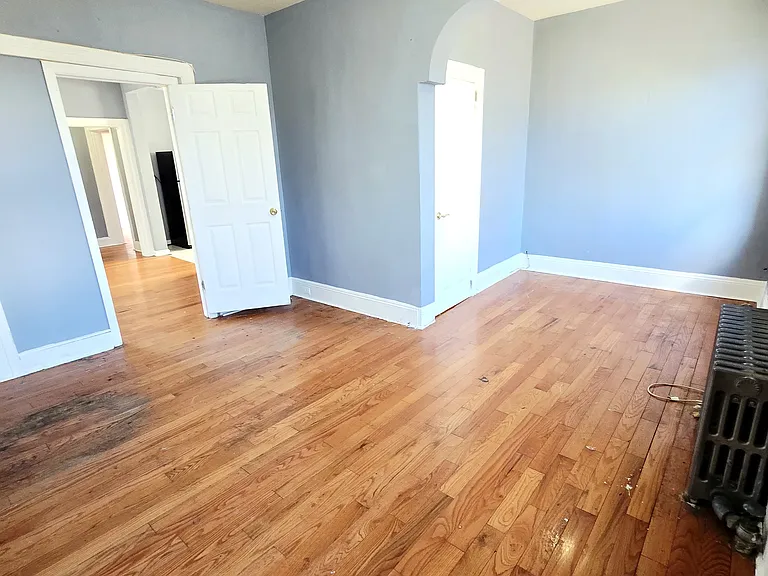 225 Lembeck Ave #1A — Photo 5