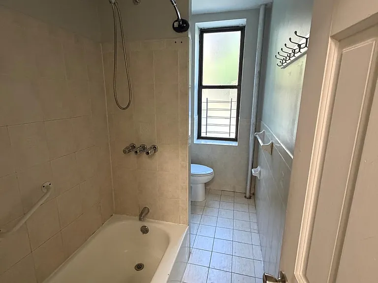 1587 Carroll St #3A — Photo 7