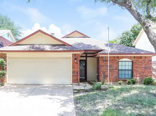 8805 Brushy Creek Trl, Fort Worth, TX 76118