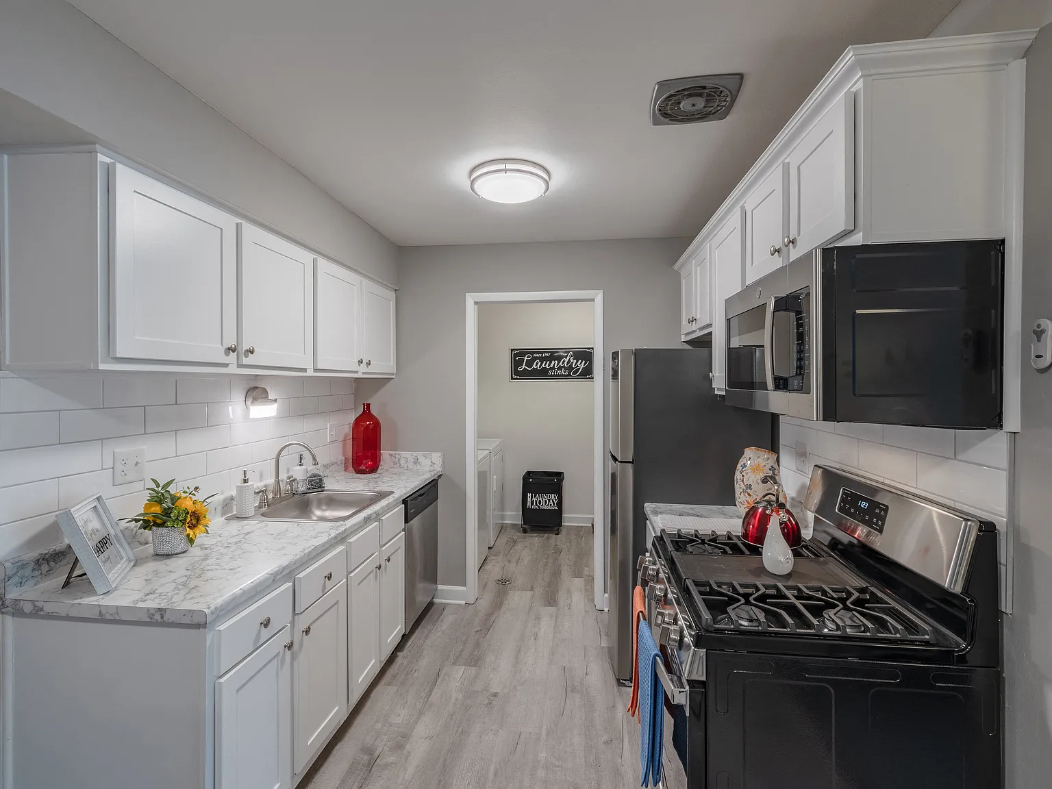 Auburn Heights Apartments — Photo 3
